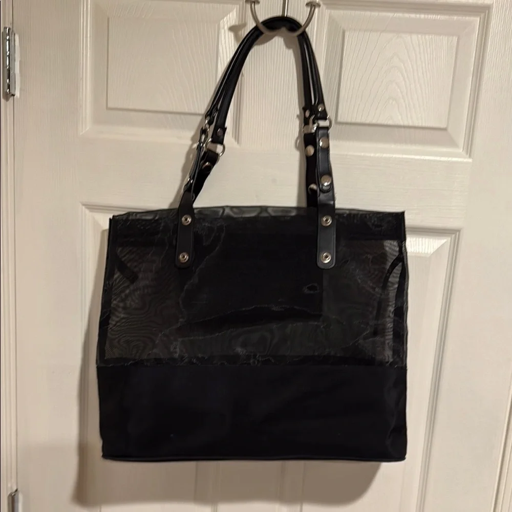 Elegant Black Tote Bag - Picture 5 of 11